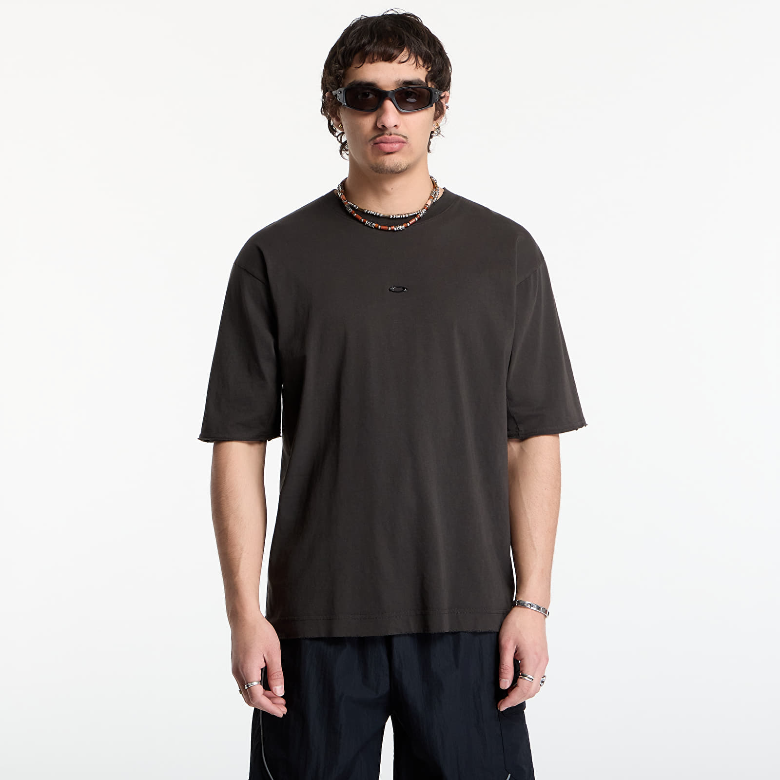 T-krekli Oakley Jaylen Brown Latitude Veil Tee Nearly Black
