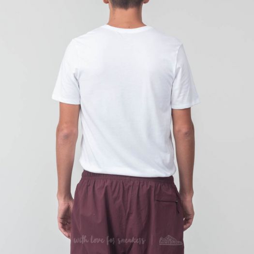 T Shirts Nike SB Logo Tee White Burgundy Crush Footshop