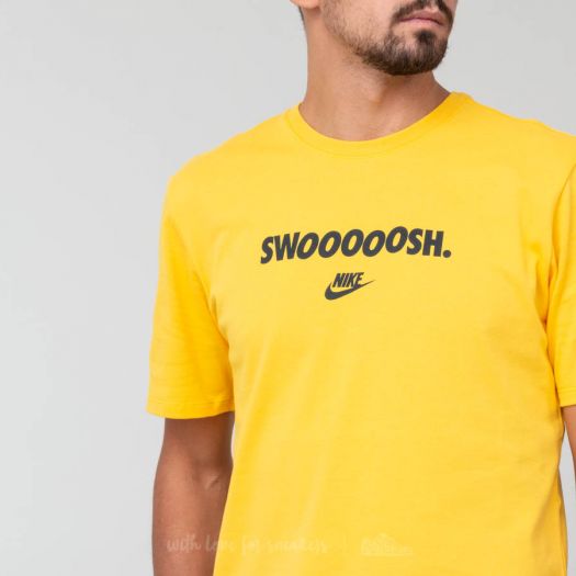 nike sportswear reissue tee
