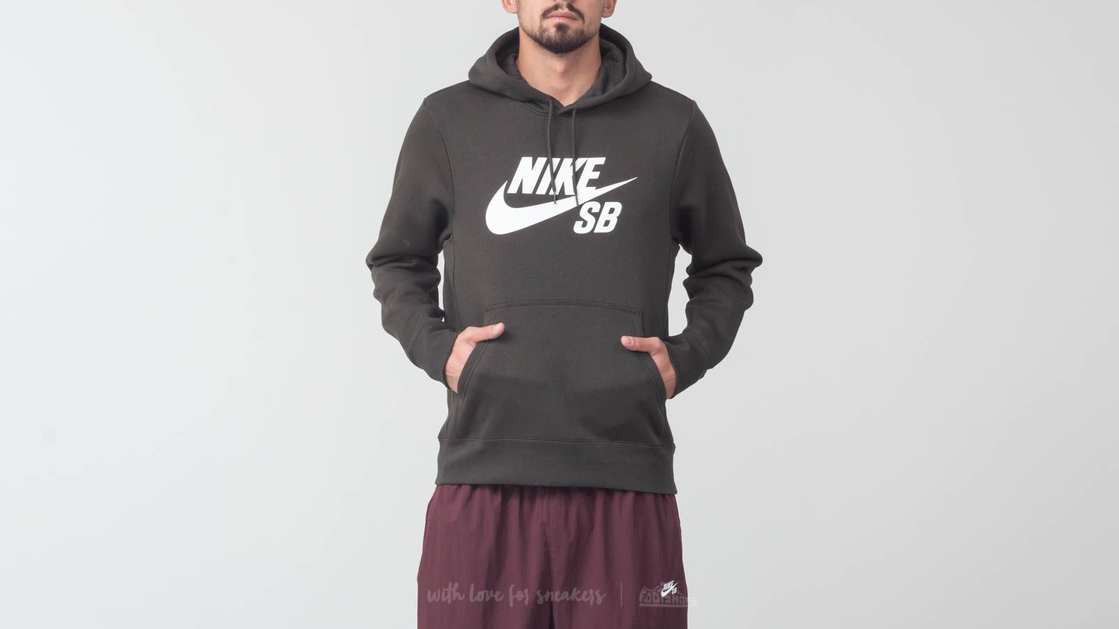 Kapucnis pulóverek és pulcsik Nike SB Pullover Hoodie Sequoia/ White