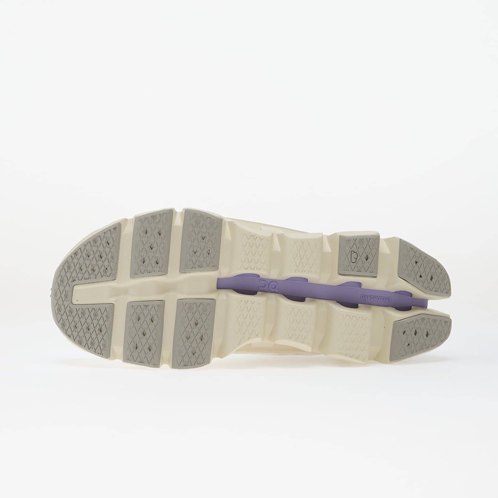 Skor för kvinnor On W Cloudswift Amp Ivory/ Ghost