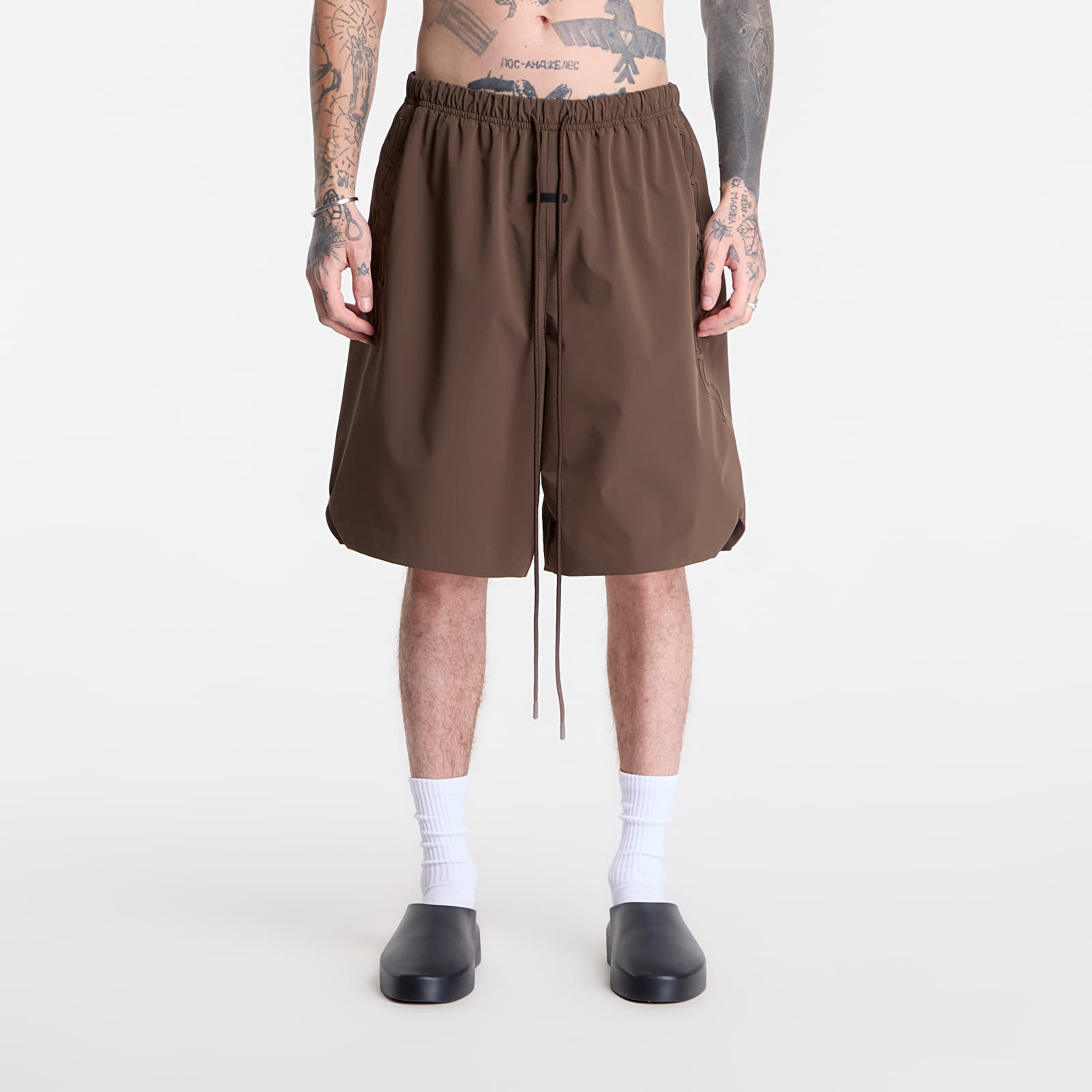 Shorts Fear of God Essentials Active Trace Relaxed Short Brown