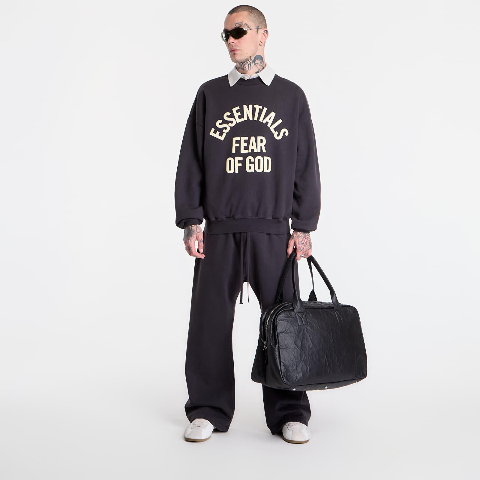 Gensere Fear of God Essentials Campus 90'S Crewneck Sweater Faded Black