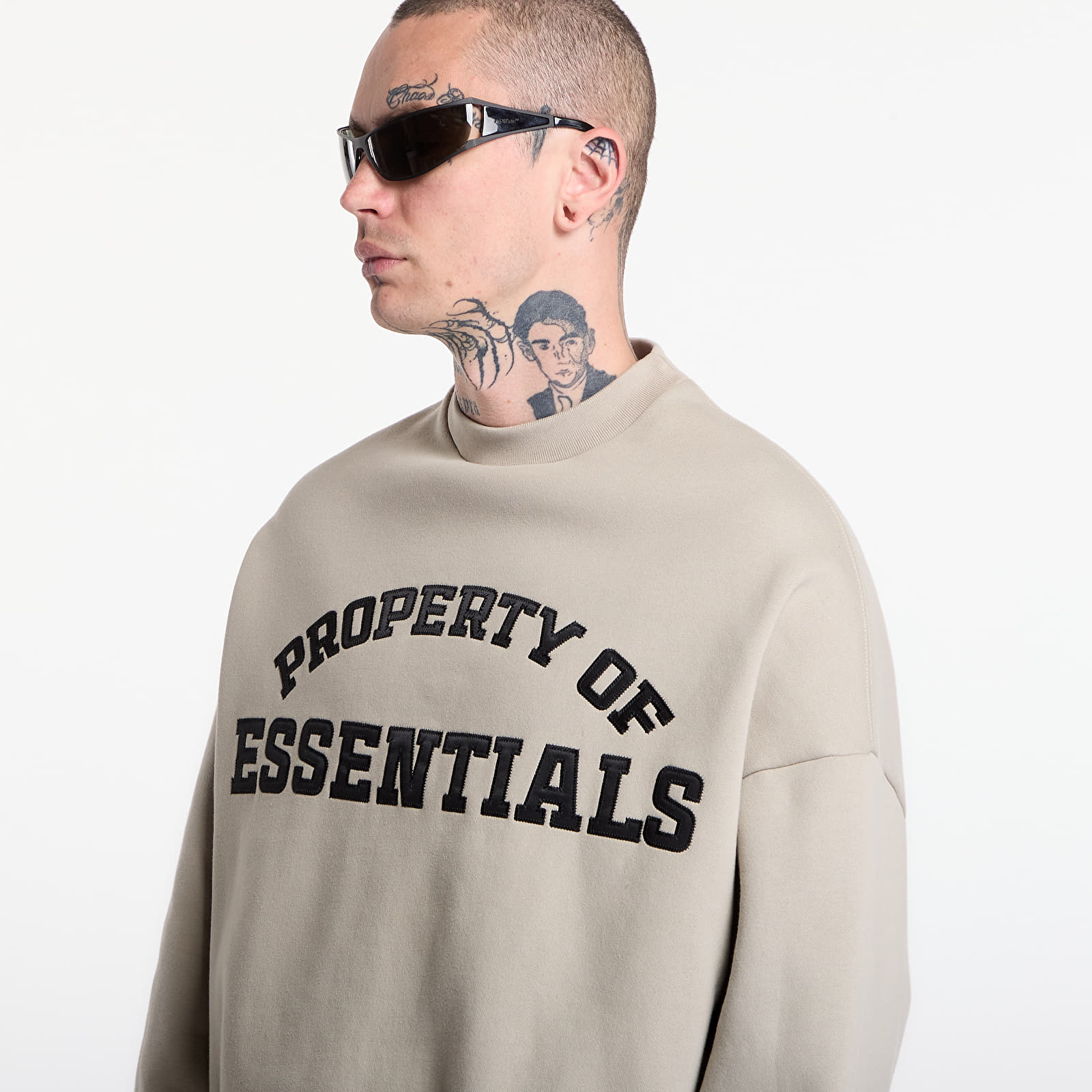 Mikiny Fear of God Essentials Property Lounge Crewneck Seal