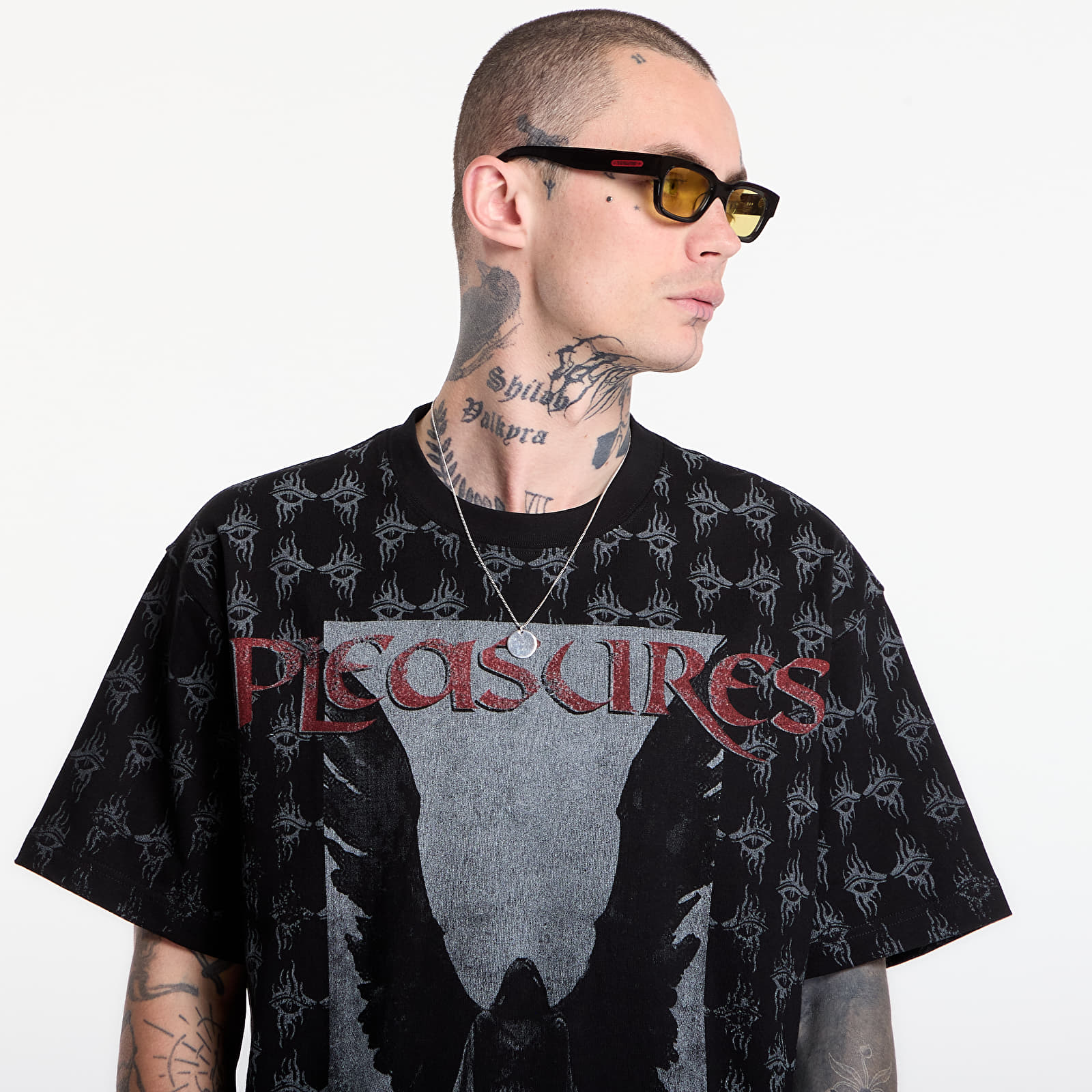 Trička PLEASURES Judgement Heavyweight Shirt Black
