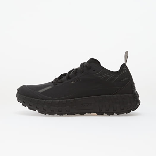 Norda 001 - W - Stealth Black
