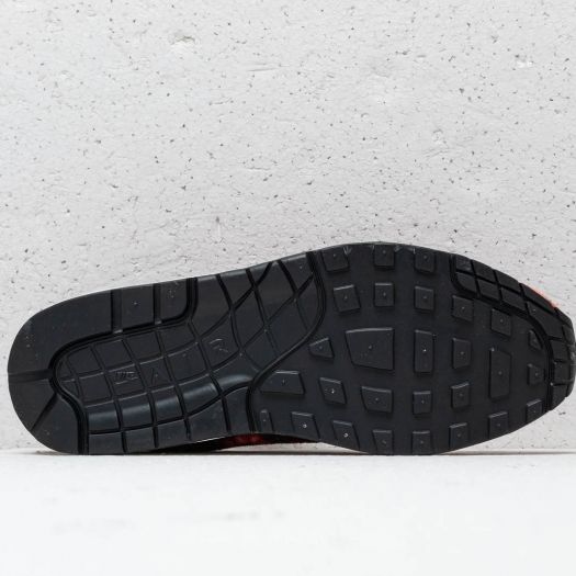 nike air max 1 se black flash crimson