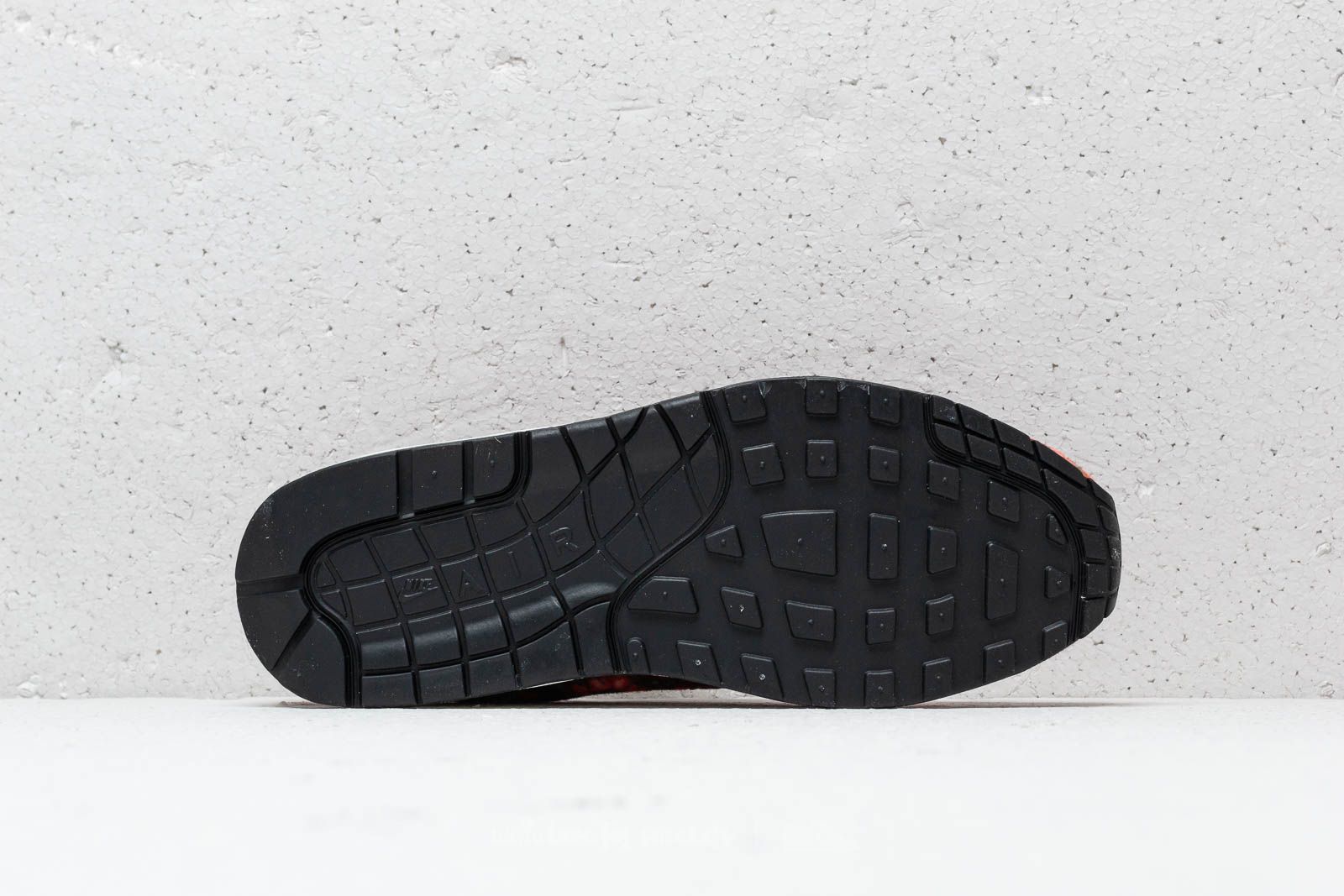 Men's shoes Nike Air Max 1 Premium SE Black/ Black-Flash Crimson