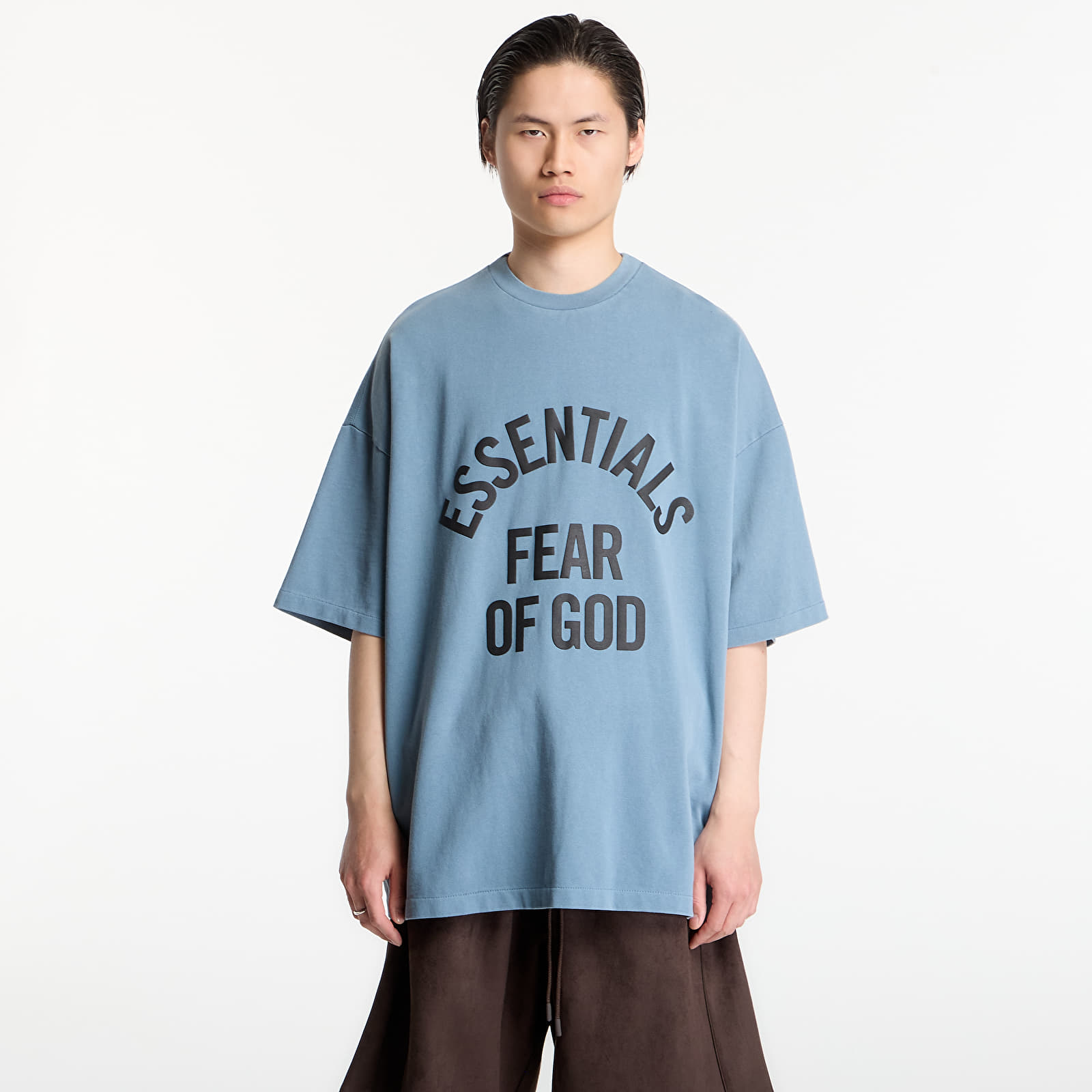 T-shirts Fear of God Essentials Campus 90'S Short Sleeve Tee Faded Coastal