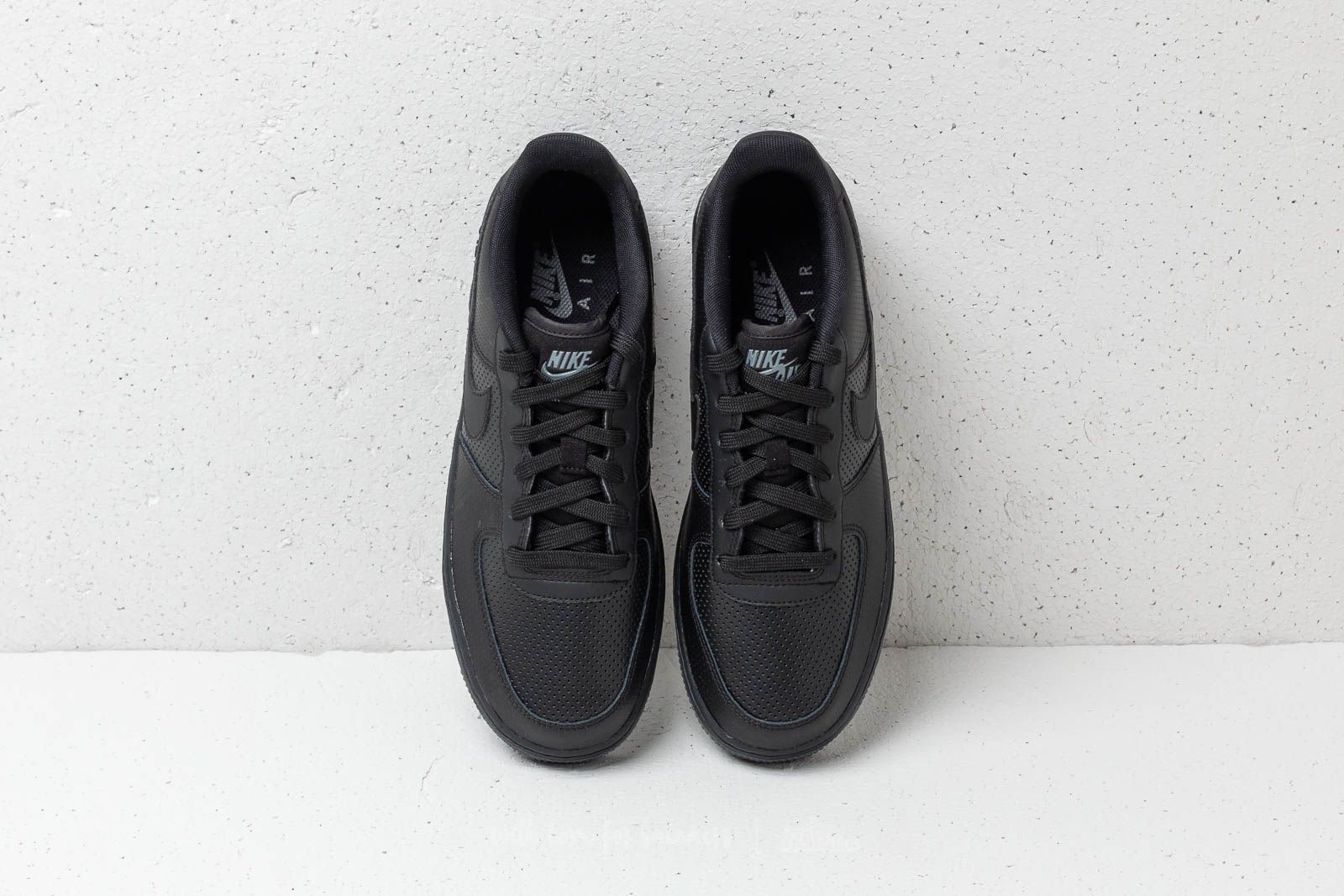 Skor för kvinnor Nike Air Force 1 LV8 Perf (GS) Black/ Black-Dark Grey