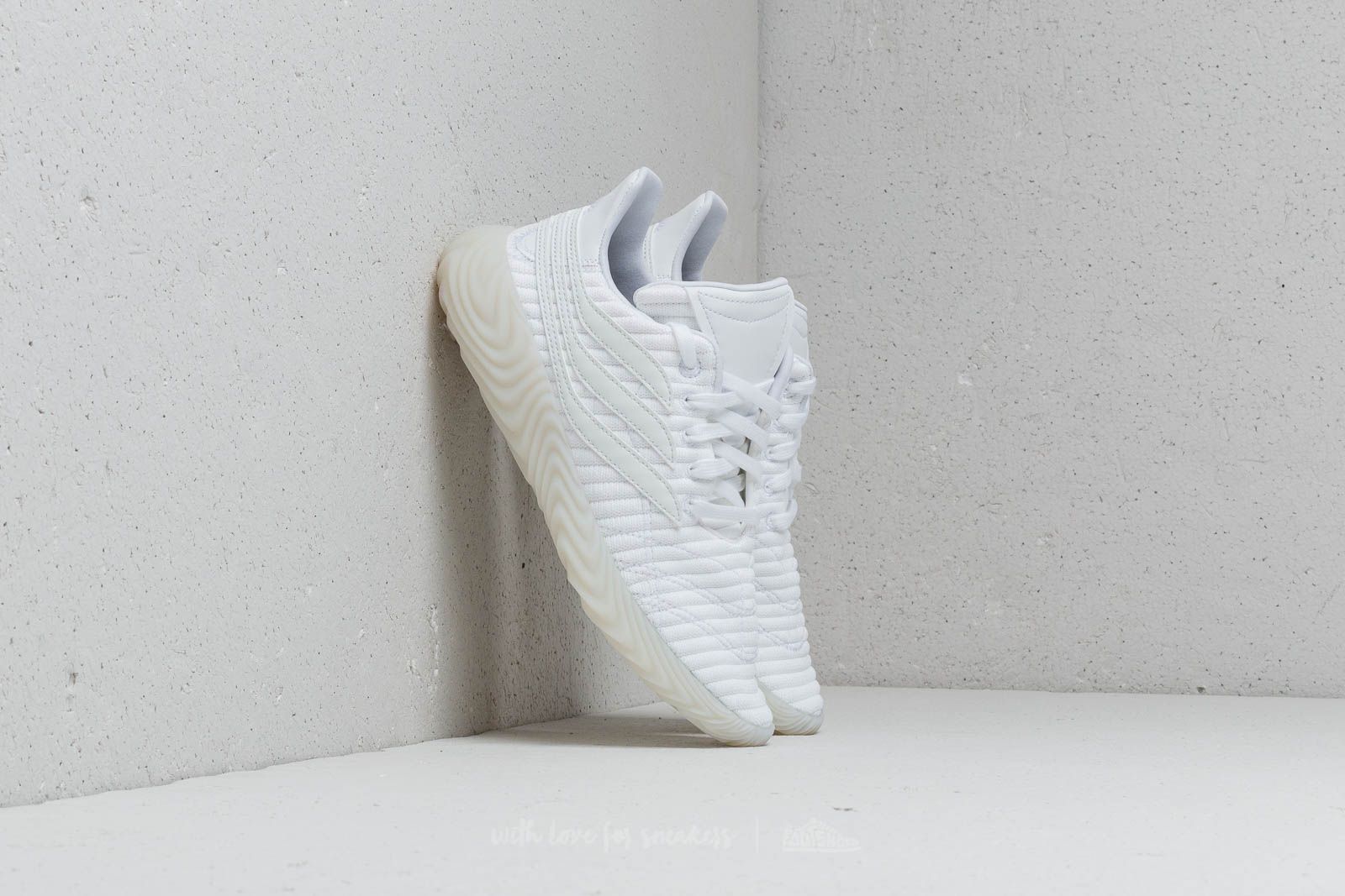 Zapatillas y zapatos para niños adidas Sobakov Modern J Ftw White/ Ftw White/ Ftw White