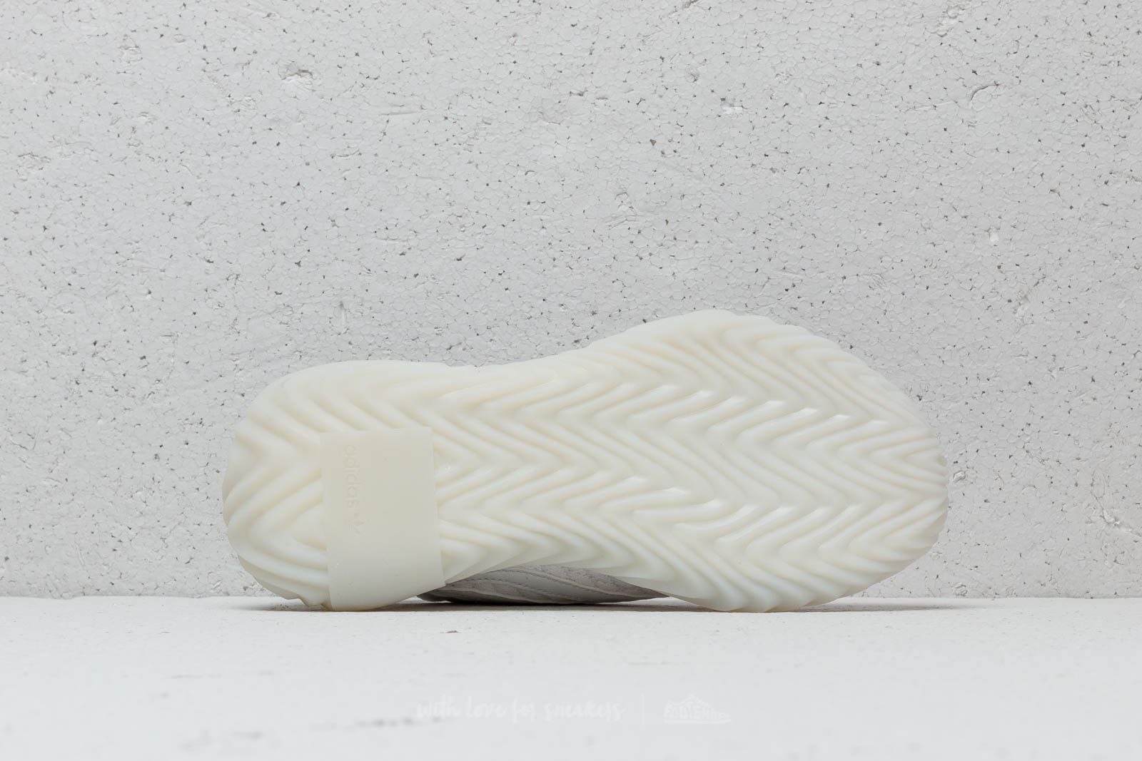 Zapatillas y zapatos para niños adidas Sobakov Modern J Ftw White/ Ftw White/ Ftw White