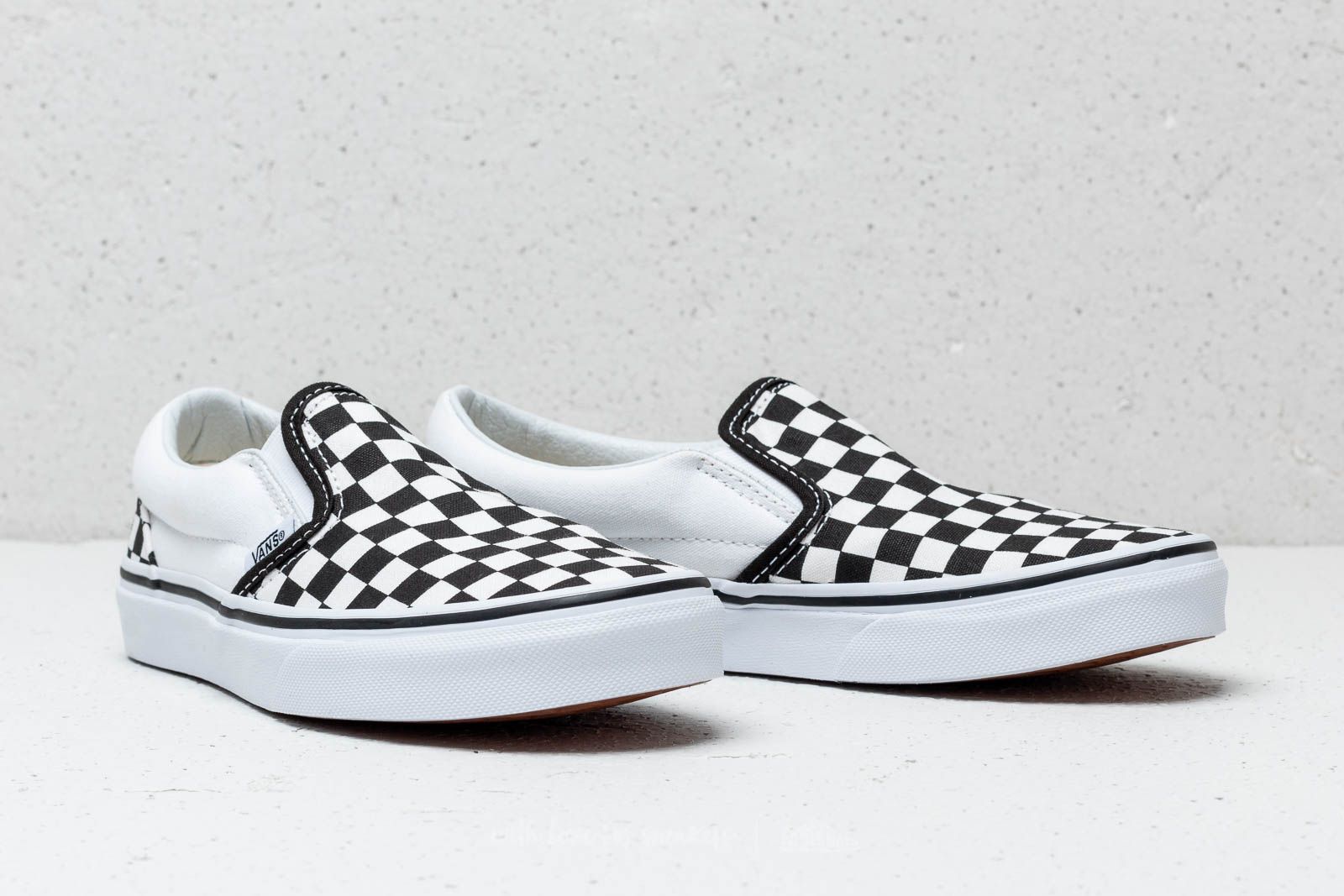 Vans slip on discount checkerboard true white