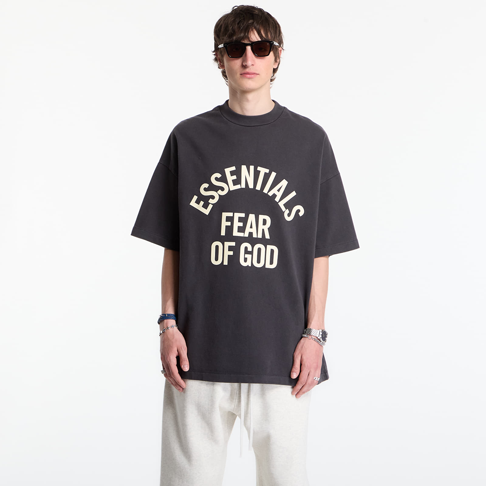 T-shirts Fear of God Essentials Campus 90'S Short Sleeve Tee Faded Black