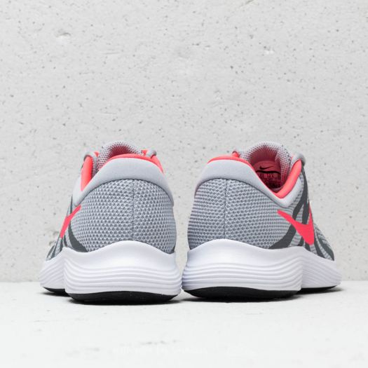 Nike revolution 4 gs red online