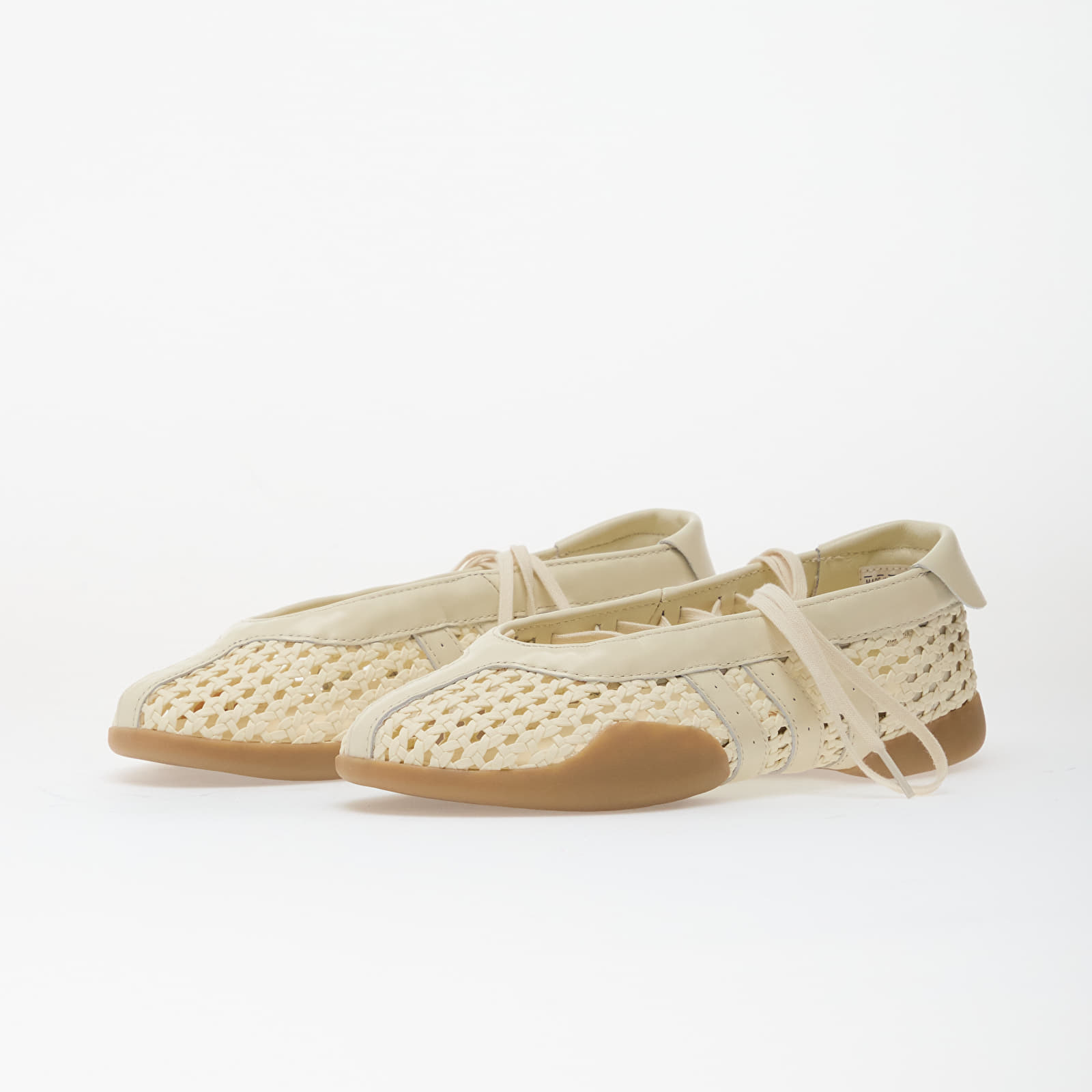 Γυναικεία παπούτσια adidas Taekwondo Mei Ballet W Crew White/ Crew White/ Gum4