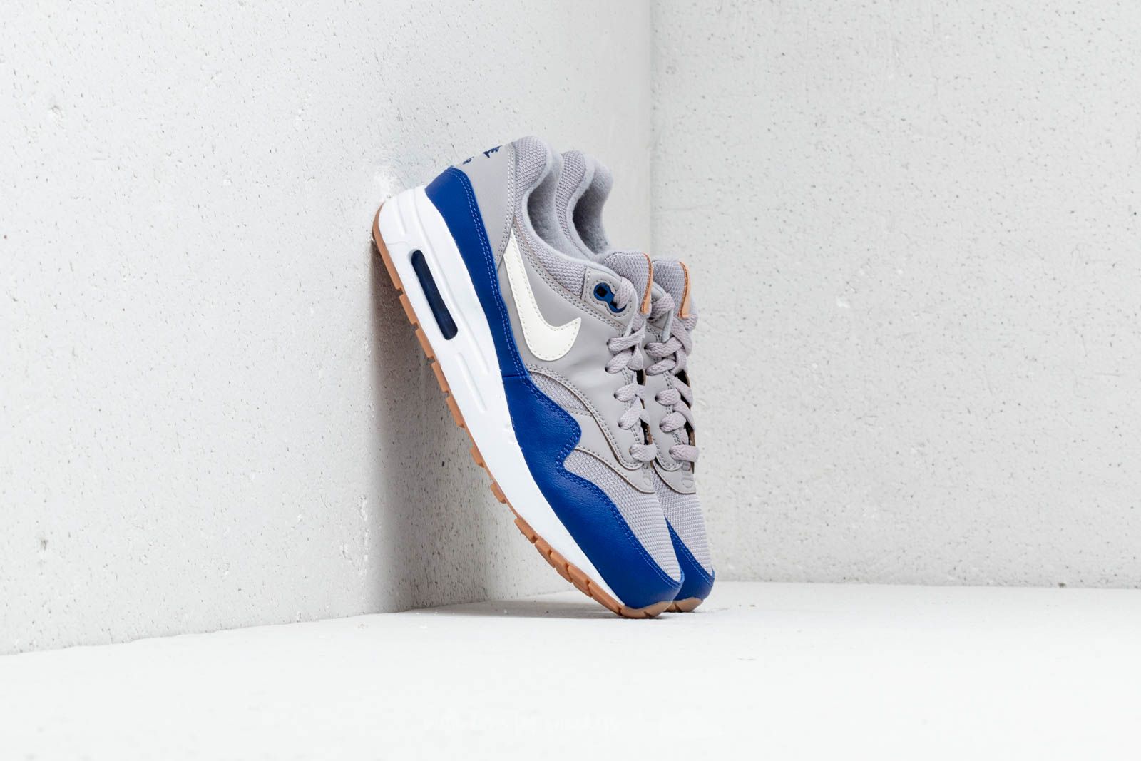 nike air max 1 atmosphere grey