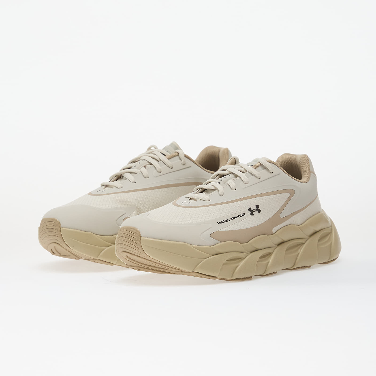 Skor för män Under Armour Halo Runner SE Beige