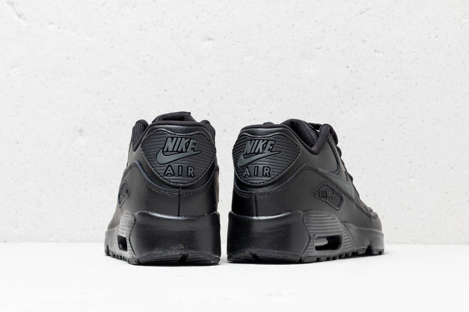 Dámske topánky a tenisky Nike Air MAx 90 Leather (GS) Black/ Anthracite-Black