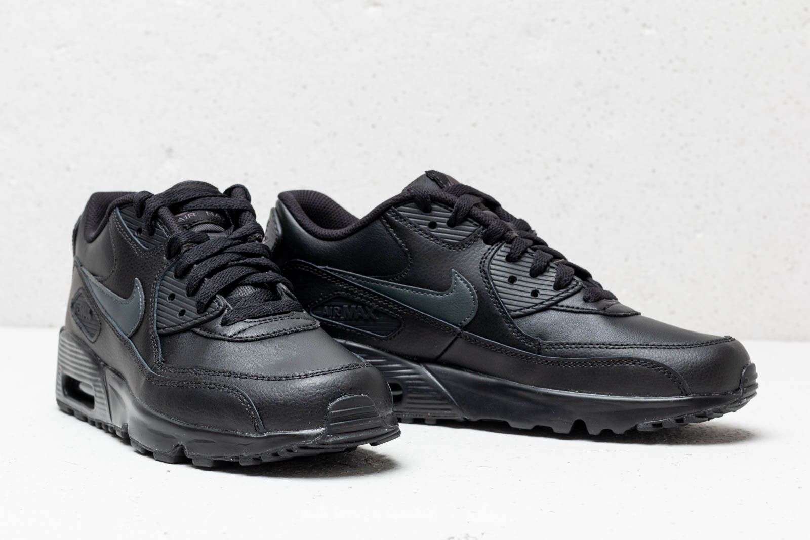 Dámske topánky a tenisky Nike Air MAx 90 Leather (GS) Black/ Anthracite-Black