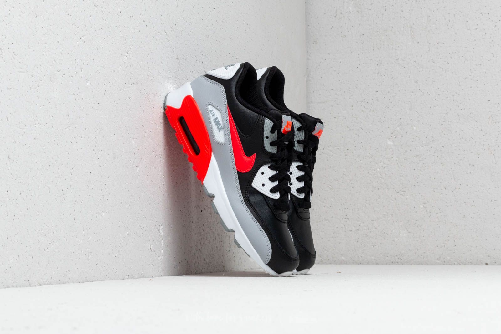 Dámske topánky a tenisky Nike Air Max 90 Leather (GS) Wolf Grey/ Bright Crimson-Black