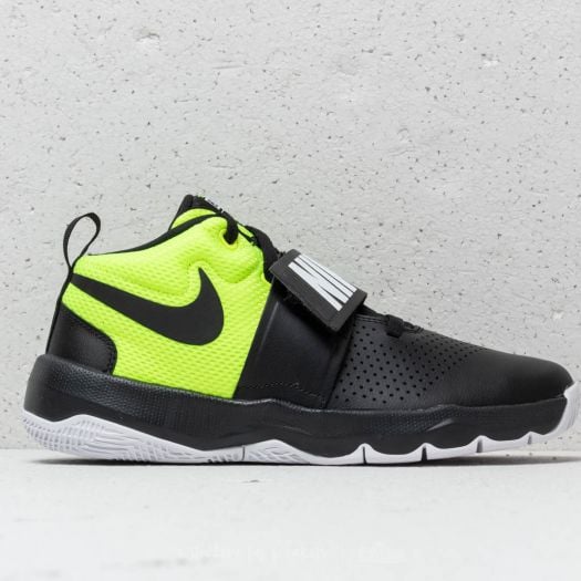 Nike team hustle d8 green new arrivals