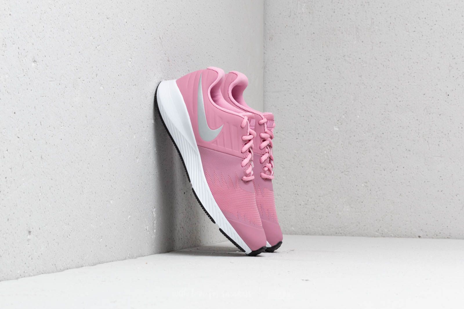 Women s shoes Nike Star Runner GS Elemental Pink Metallic Silver Footshop