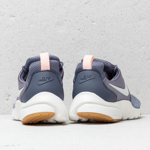 Nike women's presto fly shoes clearance