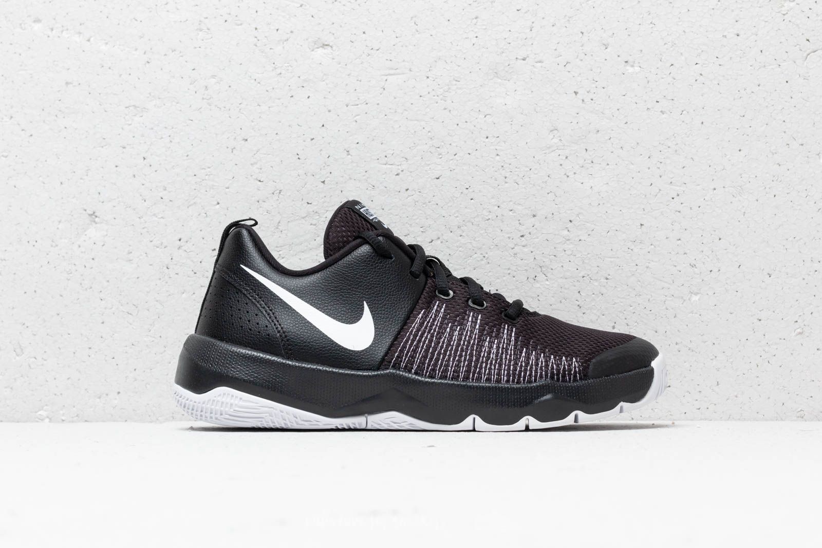 Nike hustle quick store