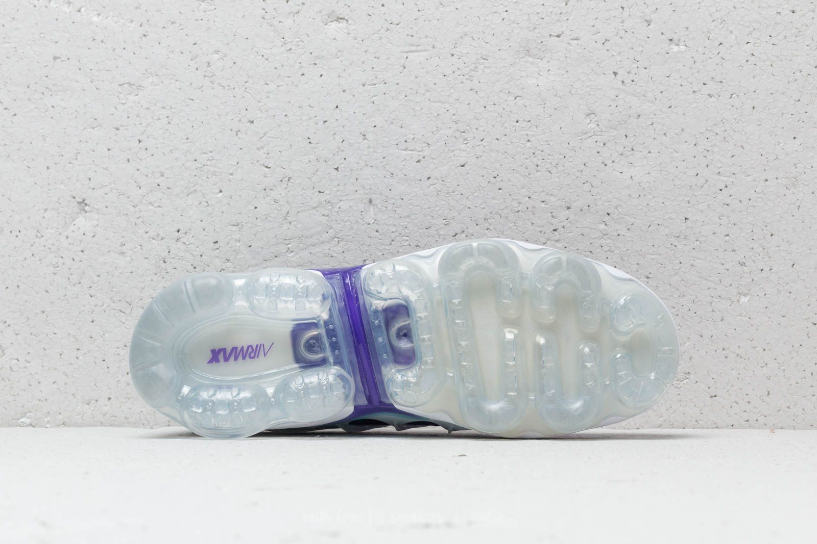 Vapormax plus discount white fierce purple