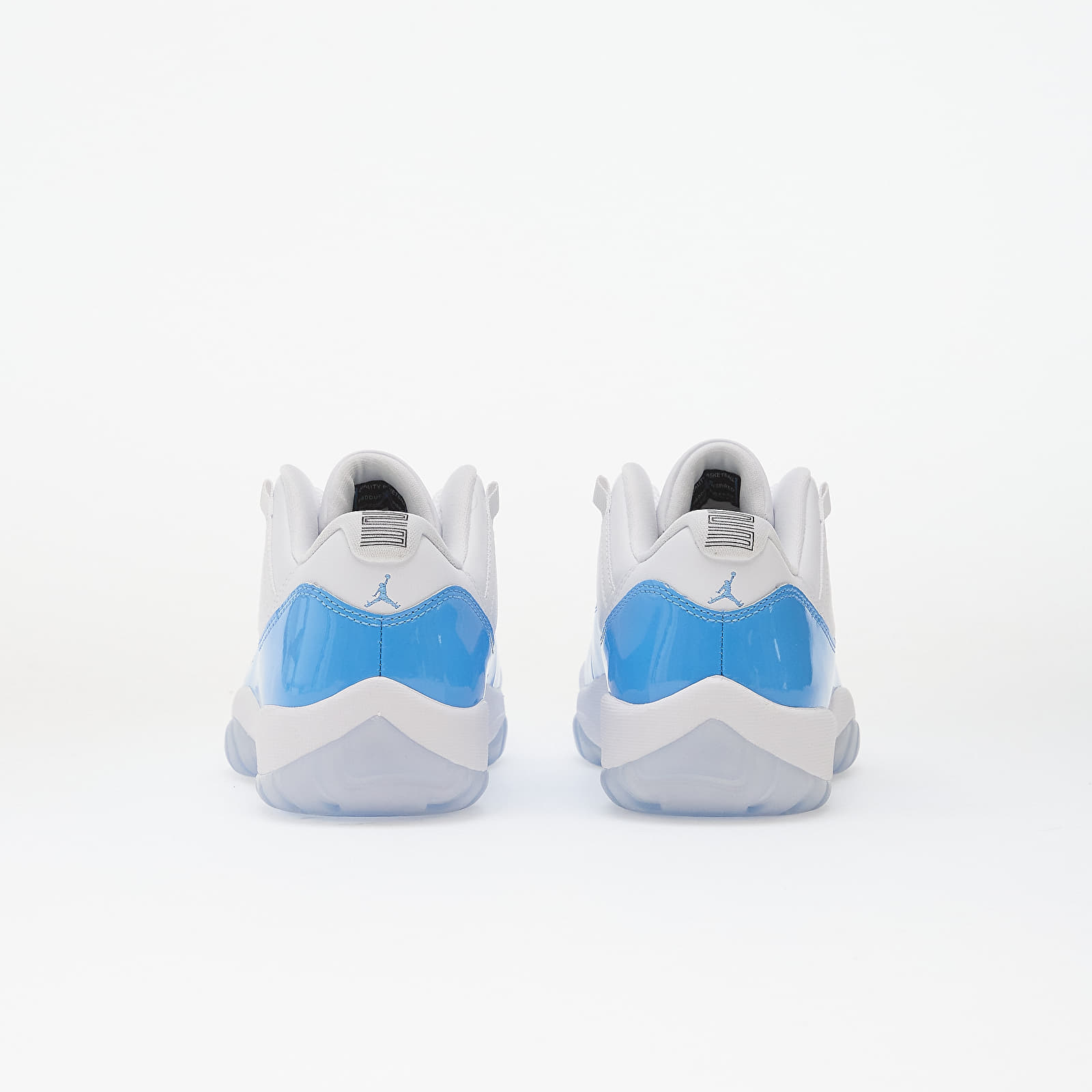Herren Sneaker und Schuhe Air Jordan 11 Retro Low "UNC" White/ University Blue-Black