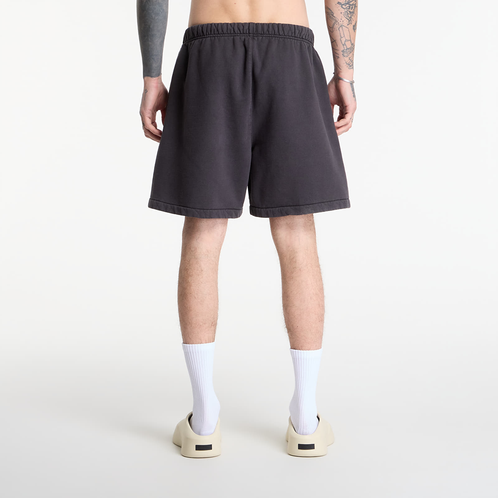 Kurzhosen Fear of God Essentials Signature Classic Short Faded Black