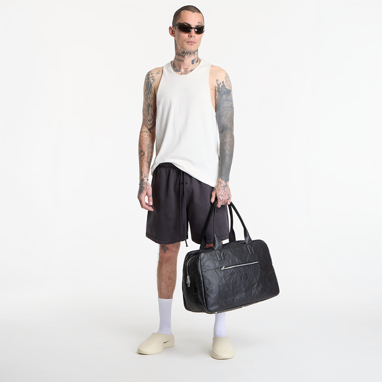 Kurzhosen Fear of God Essentials Signature Classic Short Faded Black