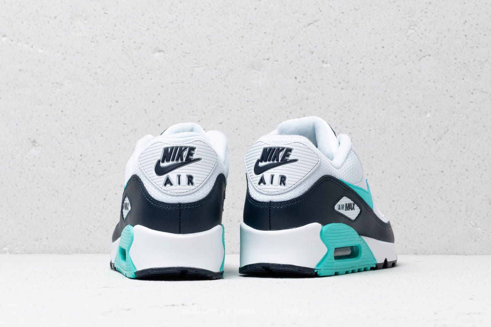 Air max 90 aurora green sales