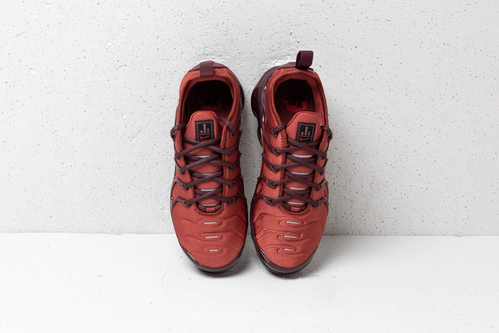 Women s shoes Nike Wmns Air Vapormax Plus Burnt Orange Habanero
