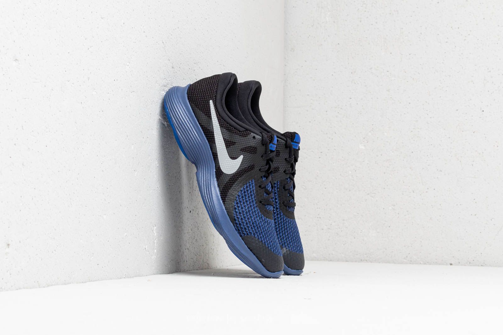 Dámské tenisky a boty Nike Revolution 4 RFL (GS) Black/ Reflect Silver-Blue Void