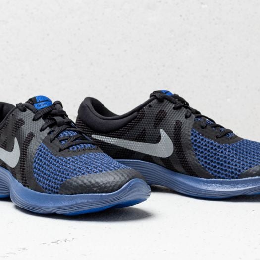 Women's nike revolution 4 black new arrivals
