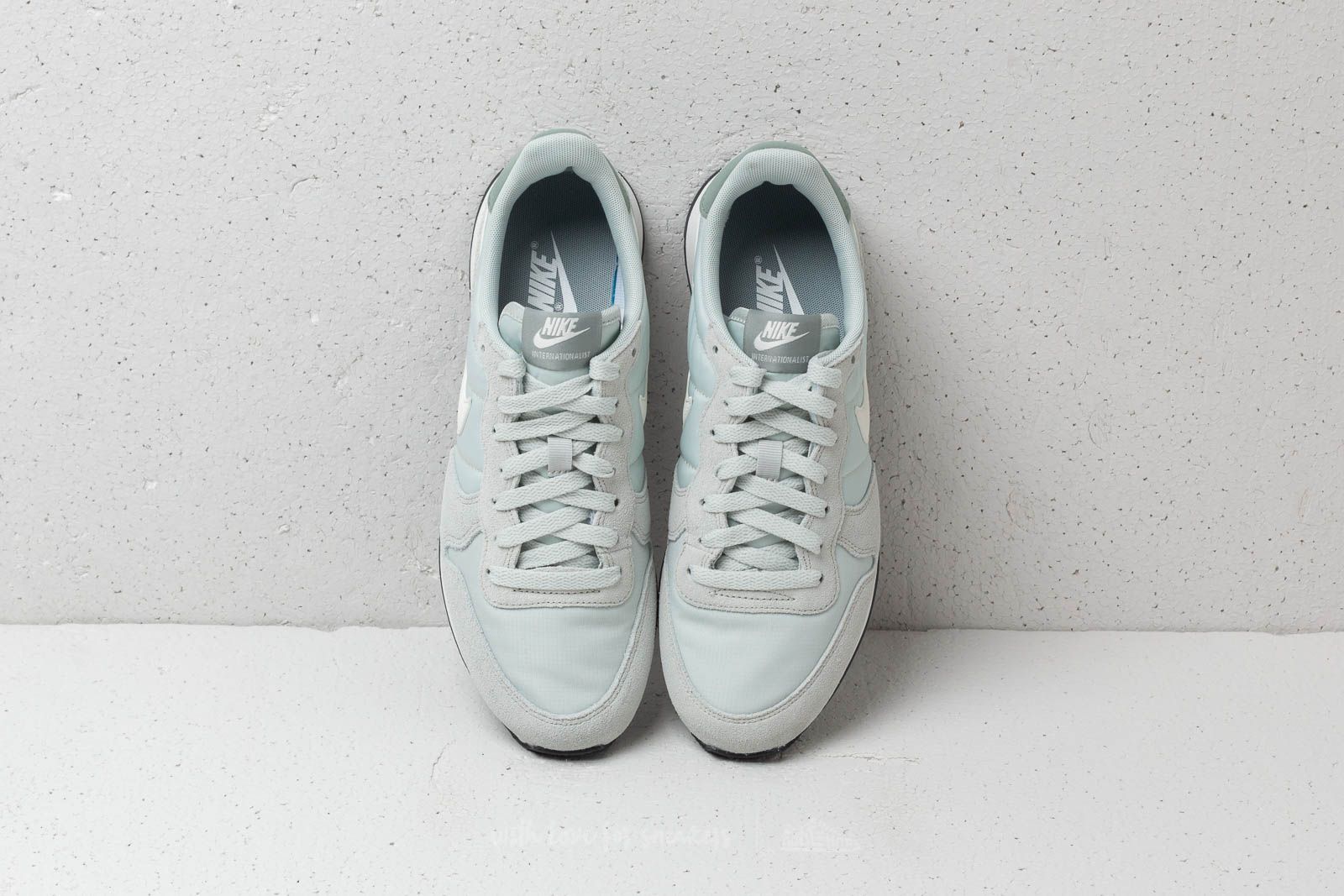 Sko til kvinder Nike WMNS Internationalist Light Silver/ Summit White