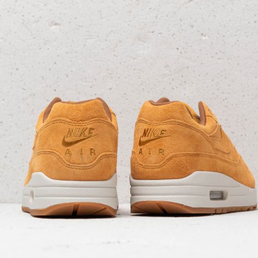 Nike air max 1 trainers wheat light bone gum shop