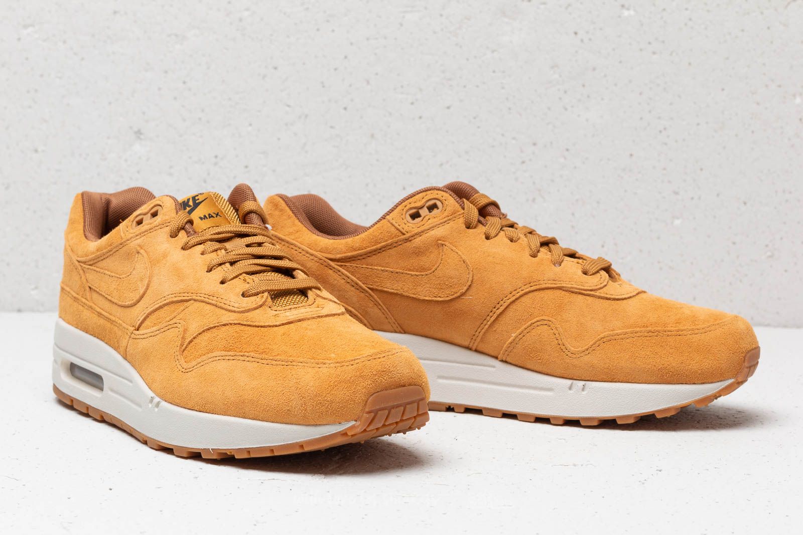 Herren Sneaker und Schuhe Nike Air Max 1 Premium Wheat Wheat Light Bone Footshop