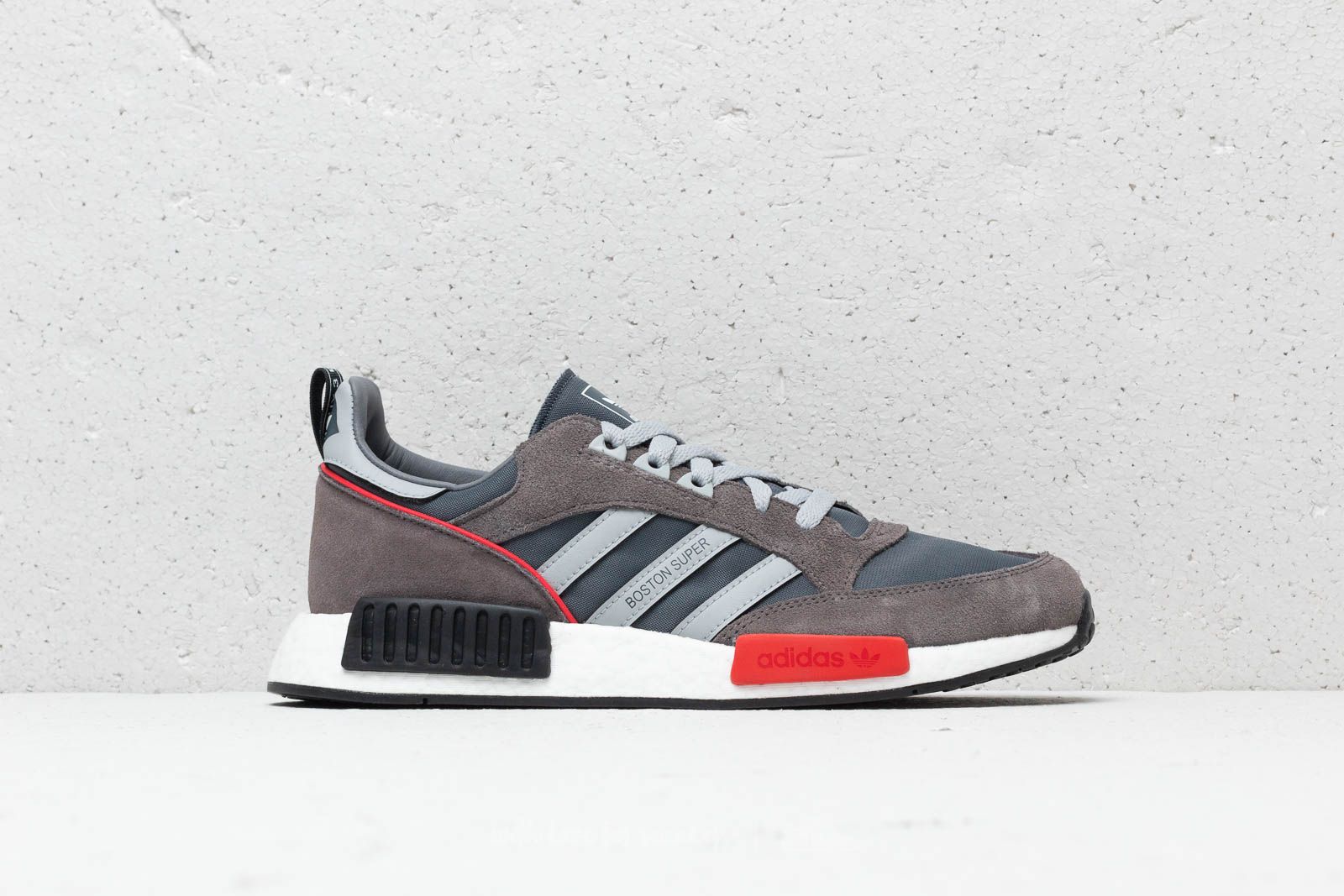Adidas boston r1 top