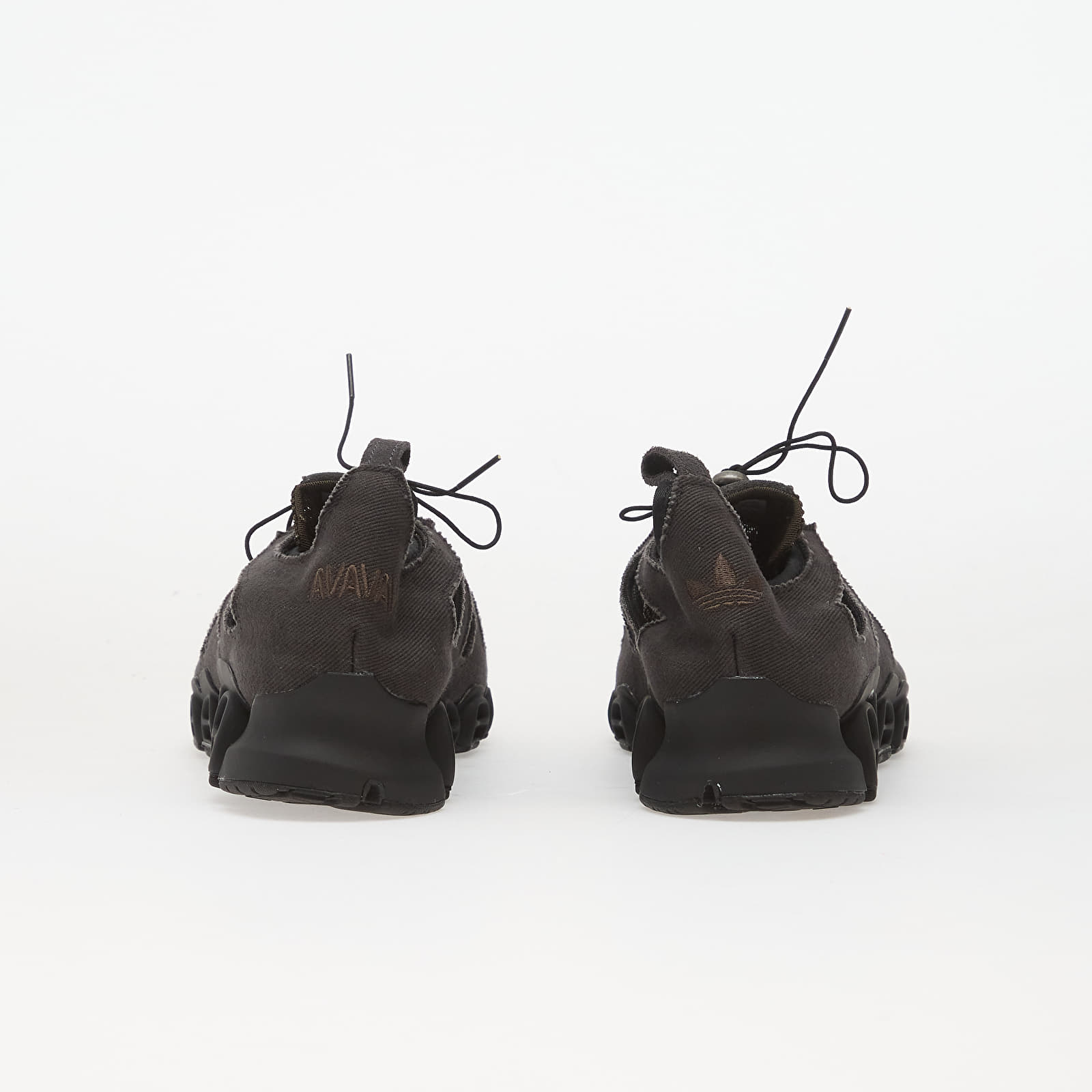 Γυναικεία παπούτσια adidas Megaride By Avavav Core Black/ Shadow Olive/ Utility Black