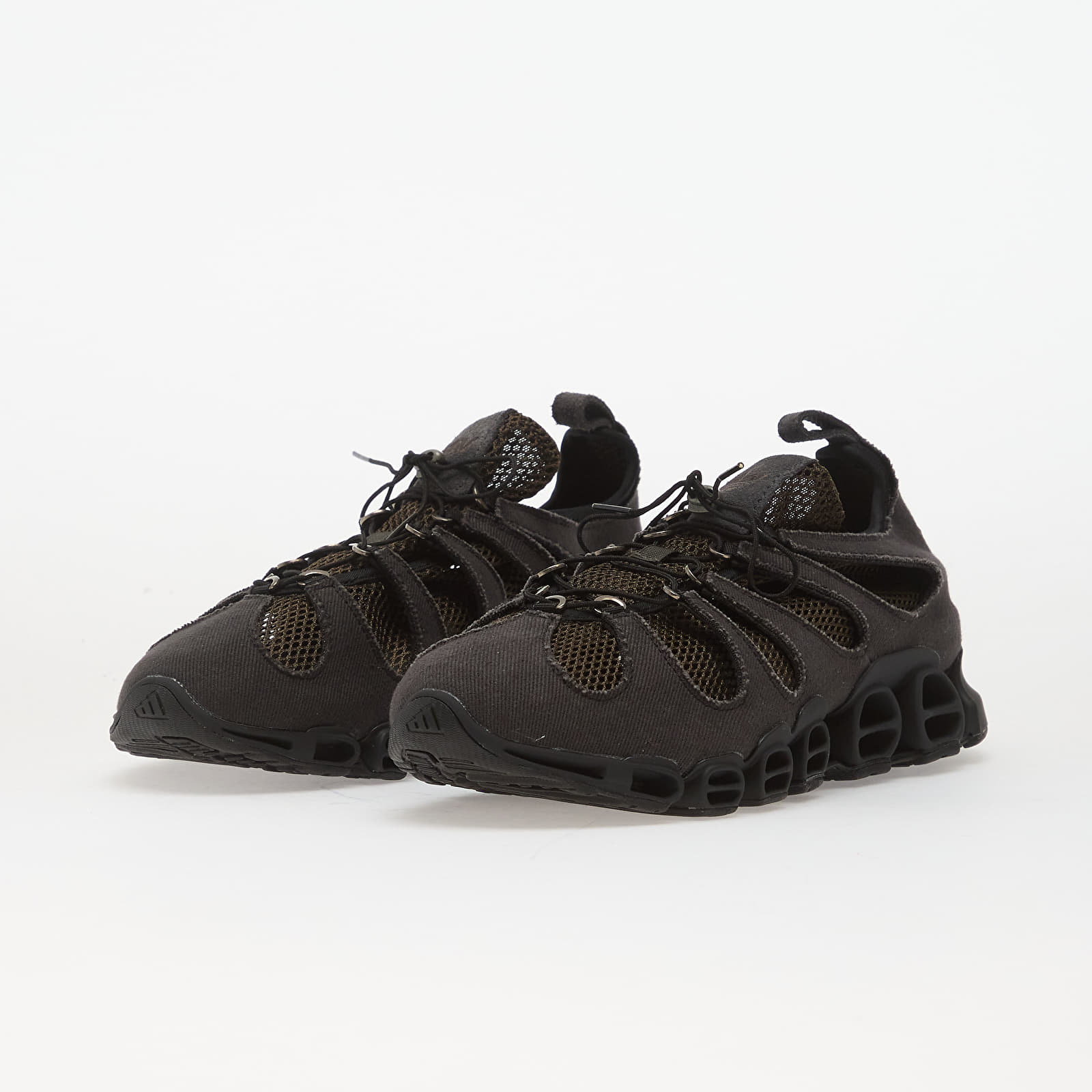 Γυναικεία παπούτσια adidas Megaride By Avavav Core Black/ Shadow Olive/ Utility Black