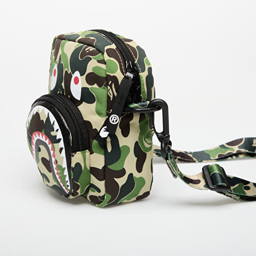 A BATHING APE Abc Camo Shark Mini Bag Green | Footshop