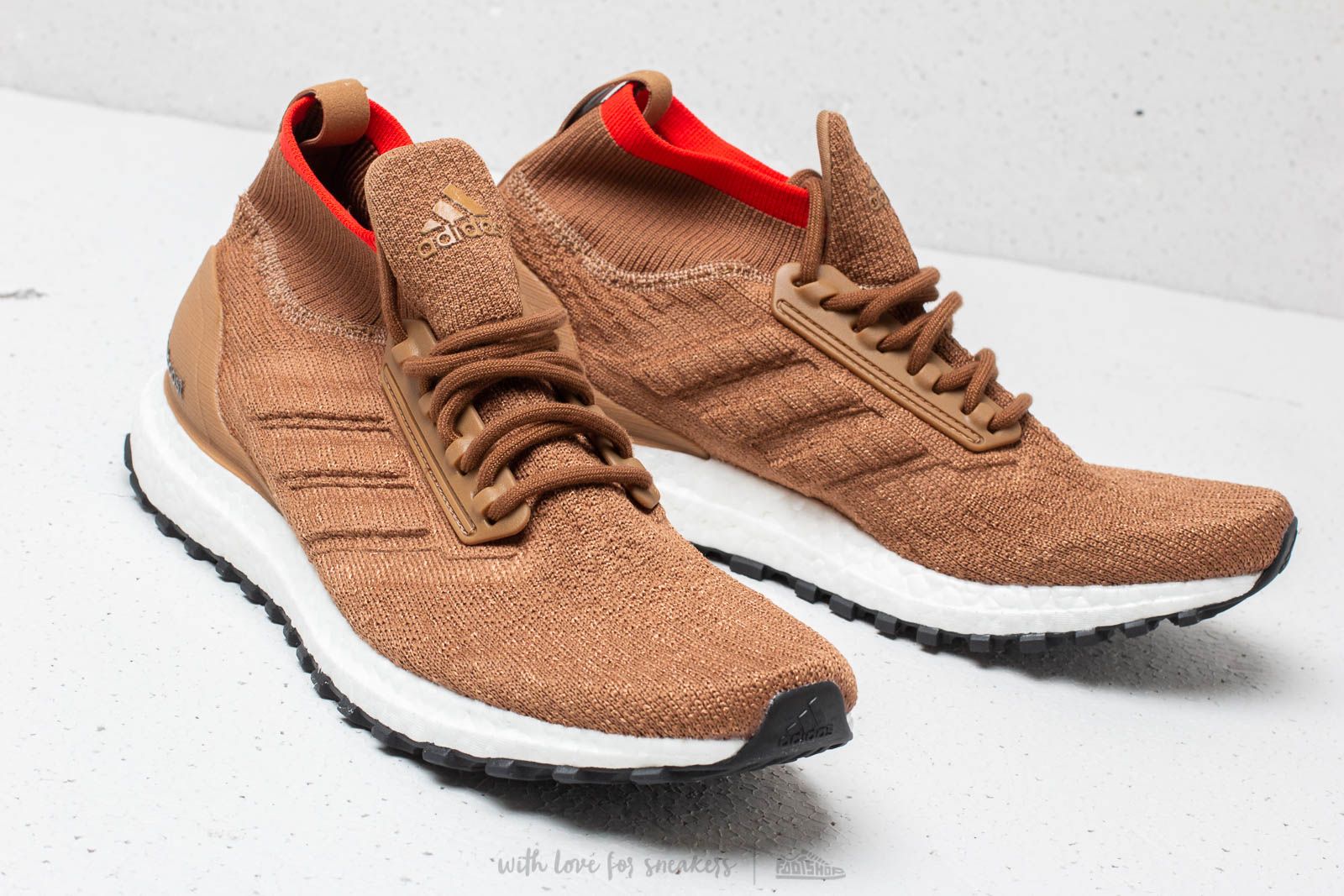 Ultra new arrivals boost desert