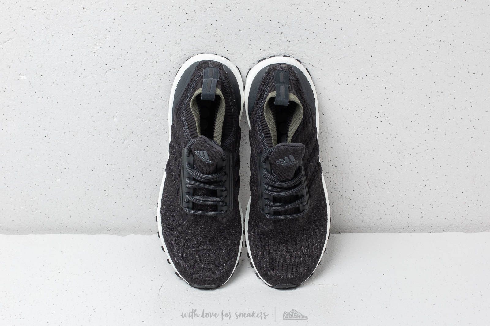 Ultra boost all terrain carbon store