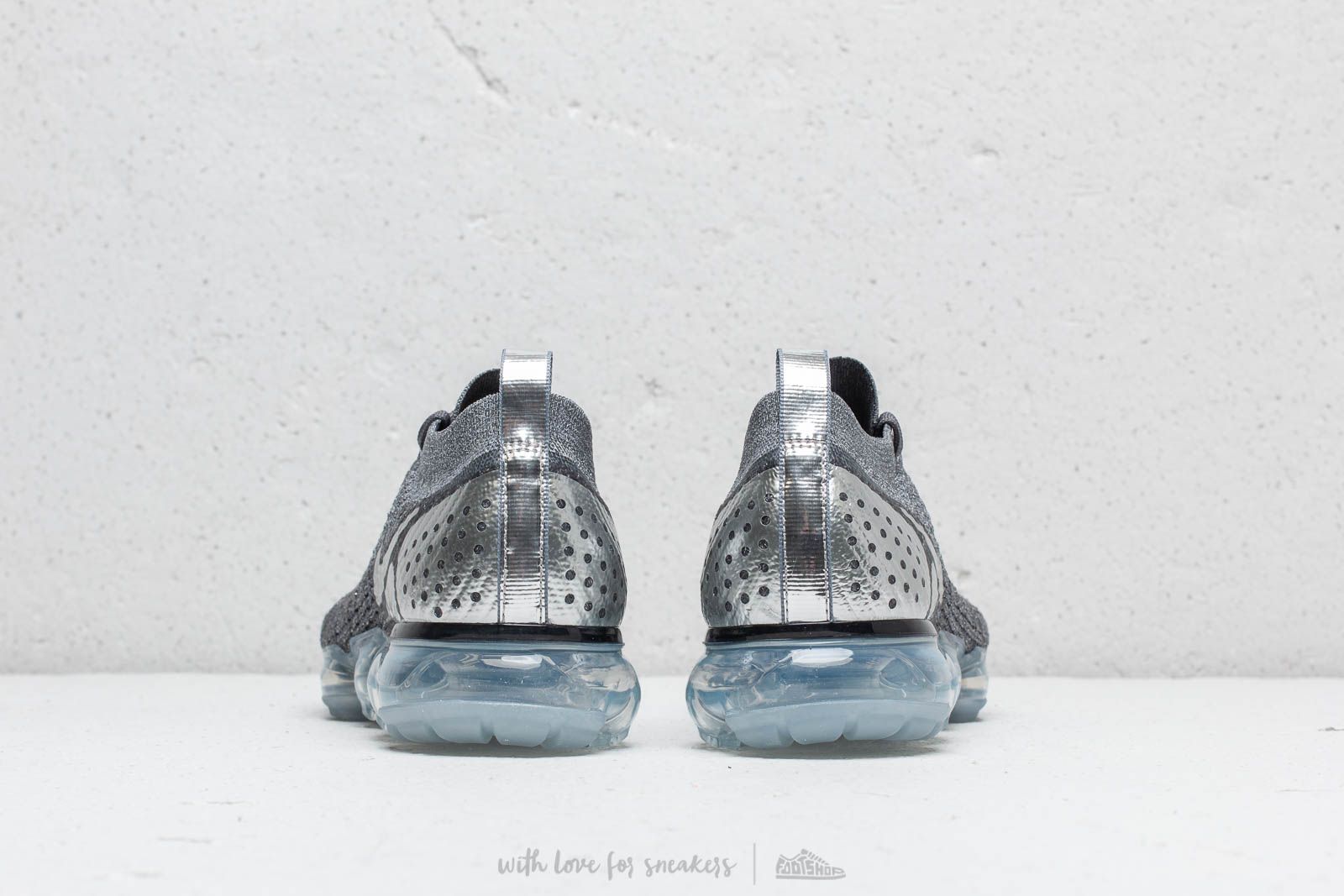 Vapormax flyknit 2 chrome on sale