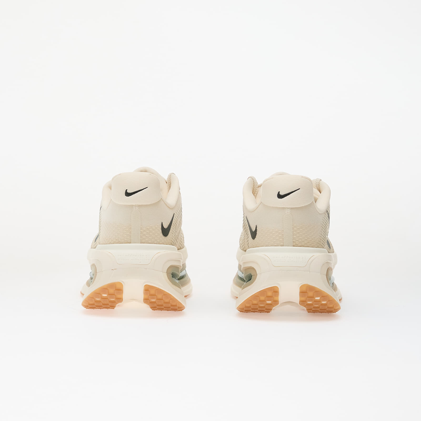 Zapatillas Hombre Nike Vomero Premium Pale Ivory/ Black Spruce-Sanddrift
