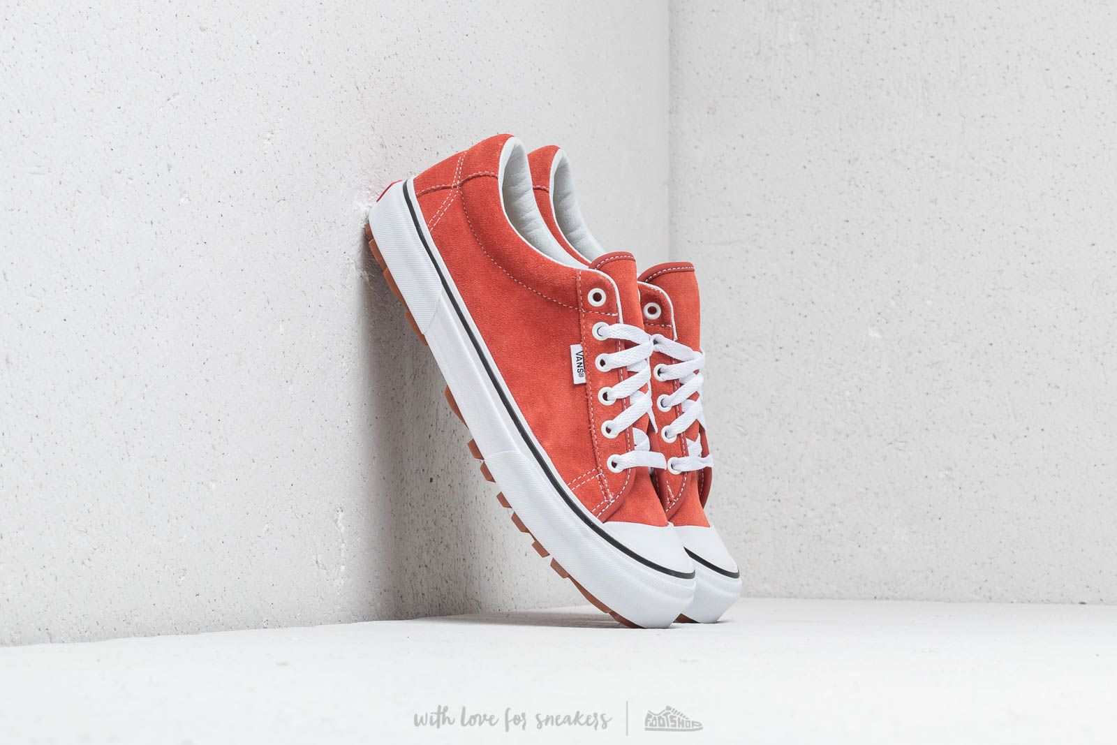 Men's shoes Vans Style 29 (Suede) Hot Sauce/ True White