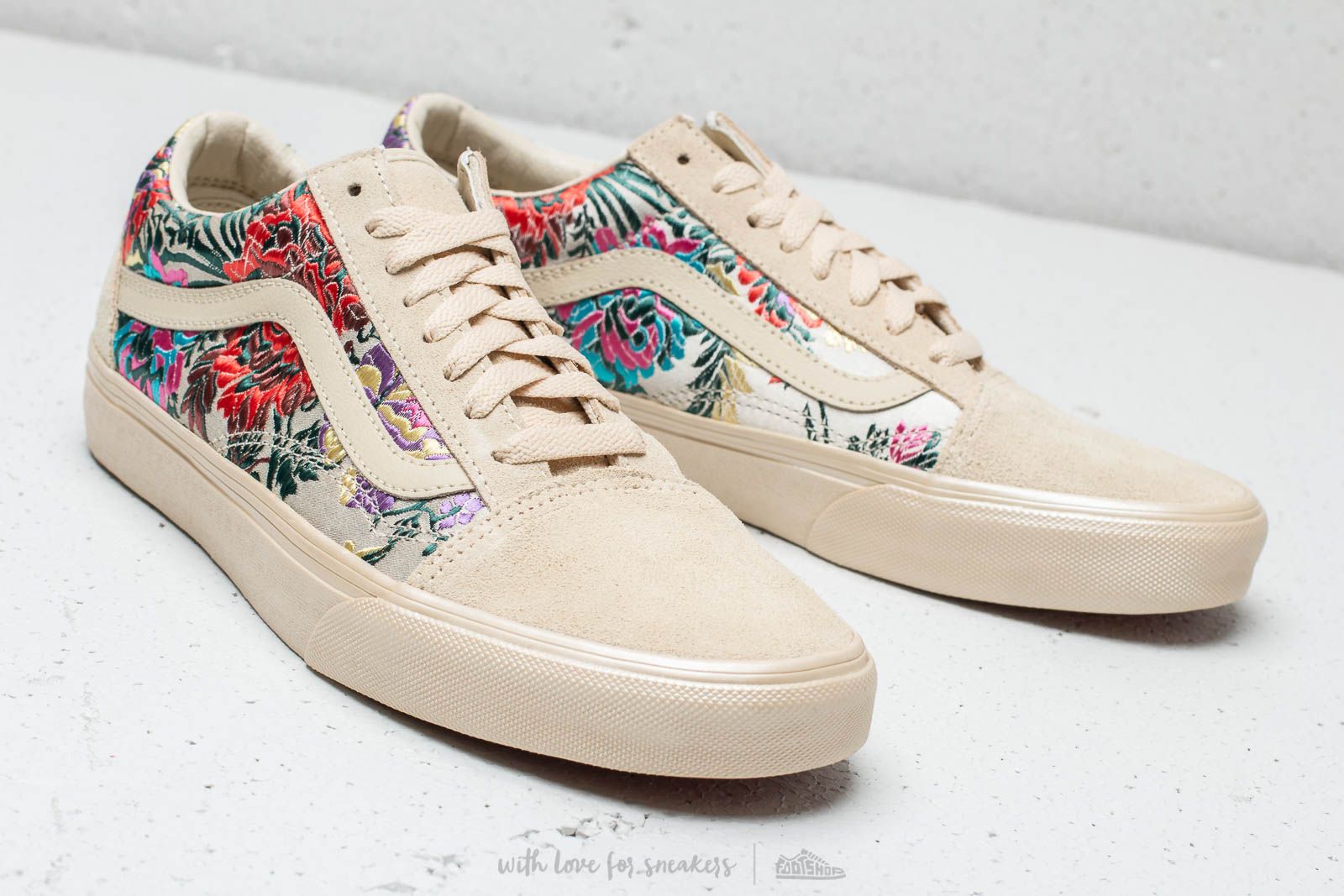 Vans festival best sale satin old skool